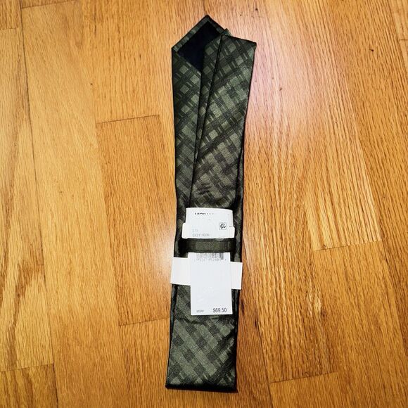 Calvin Klein Men's Tie Polyester Silk Blend Necktie Grid Pattern Green OS NWT - Picture 2 of 3